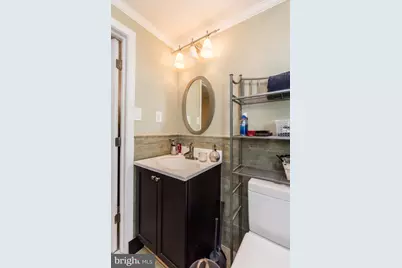 1712 Wallace Street #202, Philadelphia, PA 19130 - Photo 15