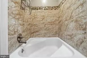 7456 Rhoads St, Philadelphia, PA 19151 - Photo 19
