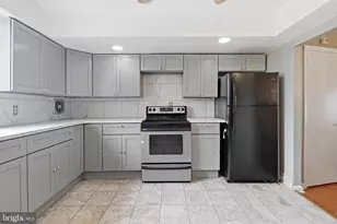 7456 Rhoads St, Philadelphia, PA 19151 - Photo 13