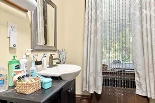 102 E Cliveden St, Philadelphia, PA 19119 - Photo 21