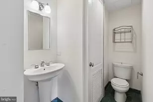 1701 Locust St, Philadelphia, PA 19103 - Photo 17