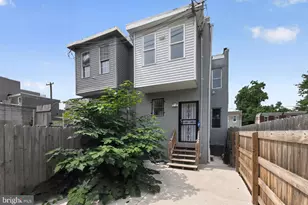 807 N 42nd St, Philadelphia, PA 19104 - Photo 35