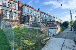 7154 Georgian Rd, Philadelphia, PA 19138 - Photo 3