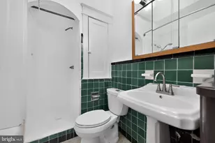 7091 Forrest Ave, Philadelphia, PA 19138 - Photo 13