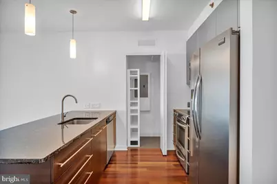 2101 Market Street #3705, Philadelphia, PA 19103 - Photo 13