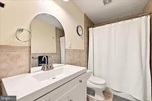 250 S 13th St, Philadelphia, PA 19107 - Photo 21