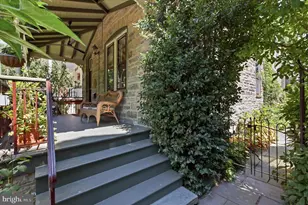 8123 Roanoke St, Philadelphia, PA 19118 - Photo 37
