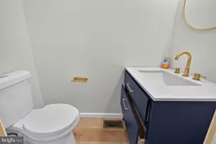 2442 N 13th St, Philadelphia, PA 19133 - Photo 9