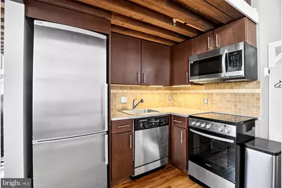 1201 Fitzwater Street #304, Philadelphia, PA 19147 - Photo 9