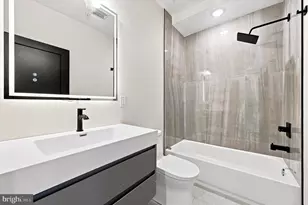 260 S 18th St, Philadelphia, PA 19103 - Photo 7