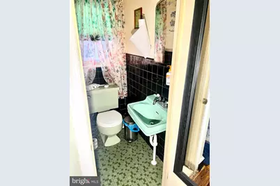 1239 E Cardeza Street, Philadelphia, PA 19119 - Photo 5