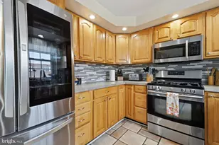 10007 Warfield Pl, Philadelphia, PA 19114 - Photo 11