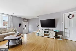 10007 Warfield Pl, Philadelphia, PA 19114 - Photo 7