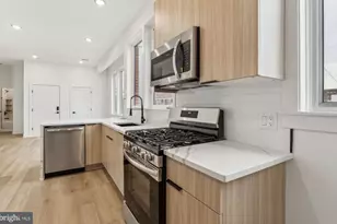 136 E Cumberland St, Philadelphia, PA 19125 - Photo 7