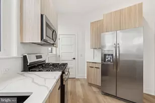 136 E Cumberland St, Philadelphia, PA 19125 - Photo 5