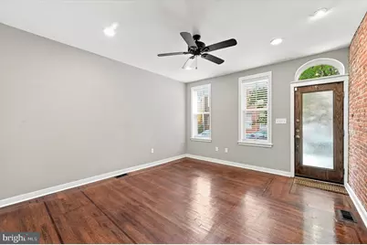 1532 E Berks Street, Philadelphia, PA 19125 - Photo 5