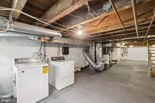 621 S Bambrey St, Philadelphia, PA 19146 - Photo 31