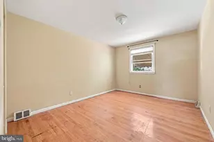10209 W Keswick Rd, Philadelphia, PA 19114 - Photo 9
