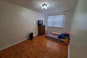 1053 Levick St, Philadelphia, PA 19111 - Photo 17