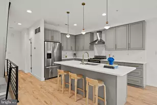 2338 E Fletcher St, Philadelphia, PA 19125 - Photo 9