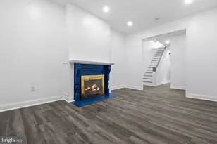 302 W Earlham Ter, Philadelphia, PA 19144 - Photo 7