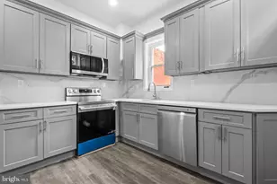 302 W Earlham Ter, Philadelphia, PA 19144 - Photo 11