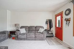 3864 Fairdale Rd, Philadelphia, PA 19154 - Photo 3