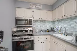 3864 Fairdale Rd, Philadelphia, PA 19154 - Photo 9
