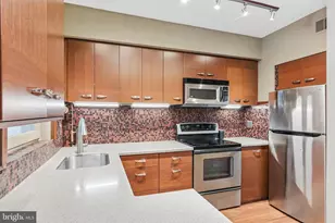 2014 Lombard St, Philadelphia, PA 19146 - Photo 13