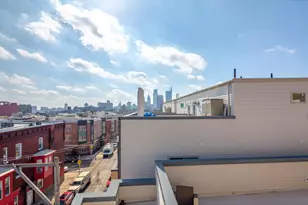 910 N 16th St, Philadelphia, PA 19130 - Photo 13