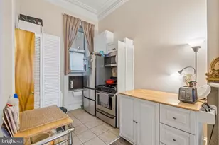 2217 Locust St, Philadelphia, PA 19103 - Photo 17
