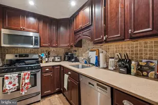 2217 Locust St, Philadelphia, PA 19103 - Photo 25