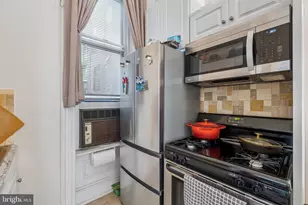2217 Locust St, Philadelphia, PA 19103 - Photo 19