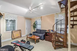 2217 Locust St, Philadelphia, PA 19103 - Photo 27