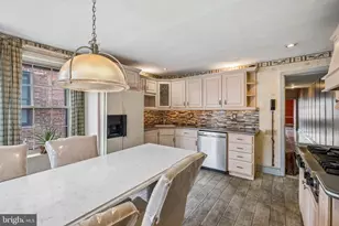2217 Locust St, Philadelphia, PA 19103 - Photo 59