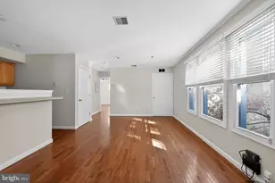 1521 N 15th St, Philadelphia, PA 19121 - Photo 11
