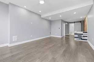 654 N 36th St, Philadelphia, PA 19104 - Photo 29