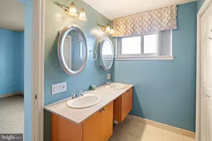 200 Lombard St, Philadelphia, PA 19147 - Photo 9