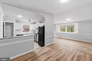 6406 Boyer St, Philadelphia, PA 19119 - Photo 9