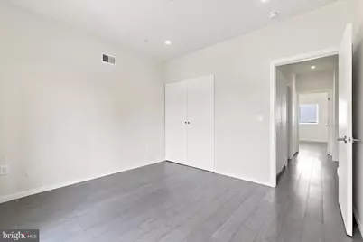 527 W Jefferson Street, Philadelphia, PA 19122 - Photo 17