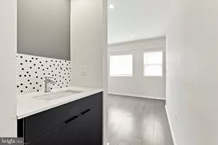 527 W Jefferson St, Philadelphia, PA 19122 - Photo 19
