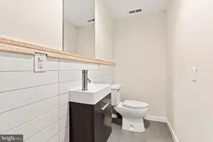 527 W Jefferson St, Philadelphia, PA 19122 - Photo 9