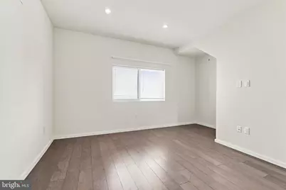 527 W Jefferson Street, Philadelphia, PA 19122 - Photo 11
