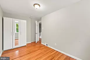 325 E Pleasant St, Philadelphia, PA 19119 - Photo 19