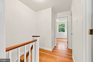 325 E Pleasant St, Philadelphia, PA 19119 - Photo 15