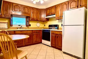 2529 Winchester Ave, Philadelphia, PA 19152 - Photo 9
