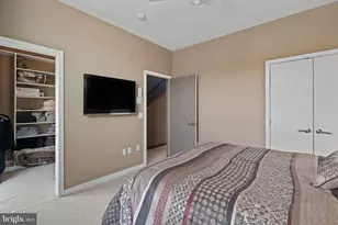 810 N 24th St, Philadelphia, PA 19130 - Photo 23