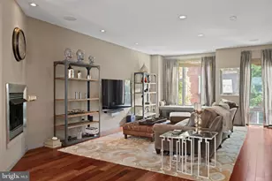 810 N 24th St, Philadelphia, PA 19130 - Photo 11