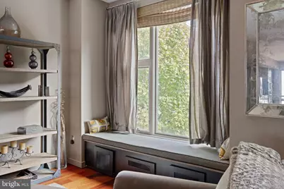 810 N 24th Street, Philadelphia, PA 19130 - Photo 15