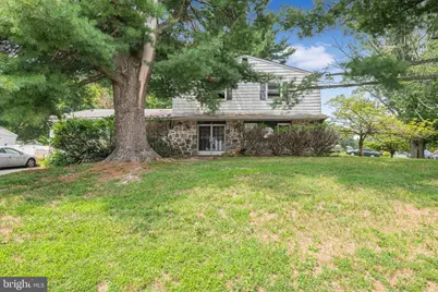 9096 Pine Road, Philadelphia, PA 19115 - Photo 1